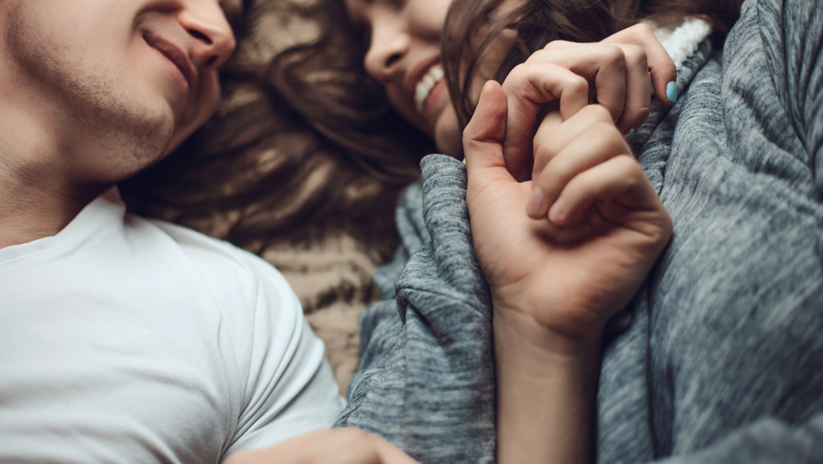 Dziewięć sygnałów, które zdaniem psychologa mówią, że masz farta w miłości