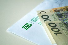 ZUS da 1978,49 zł od 1 marca 2026. Ważne zmiany dla tysięcy Polaków