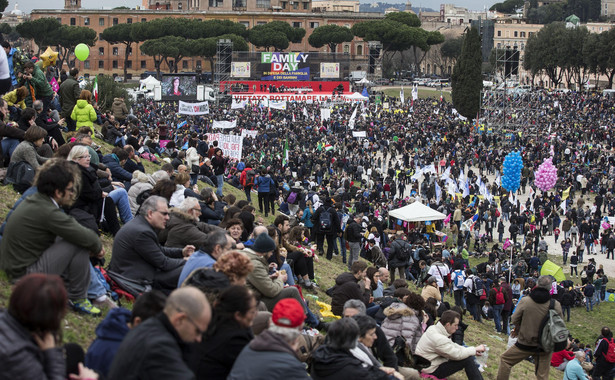 Manifestacja przeciwników związków partnerskich w Rzymie