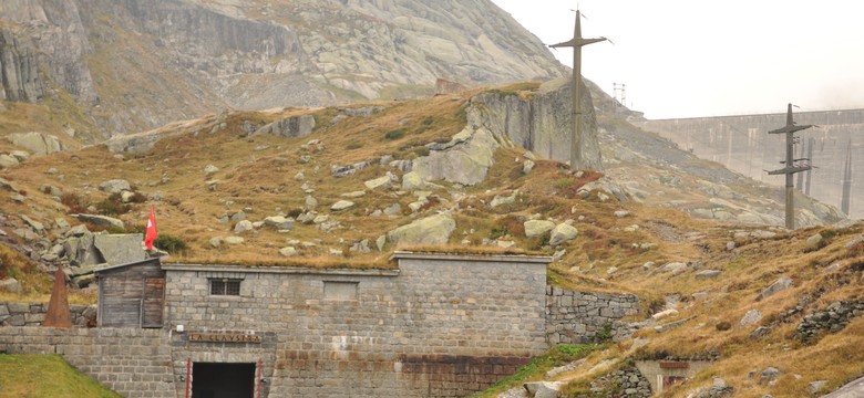 Milioner z bunkra - fragment książki "Miasta do góry nogami. Podziemia Europy i ich tajemnice"