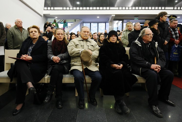 Minister kultury Małgorzata Omilanowska, Emil Karewicz, Ewa Wiśniewska i Ignacy Gogolewski podczas uroczystości pogrzebowych Stanisława Mikulskiego