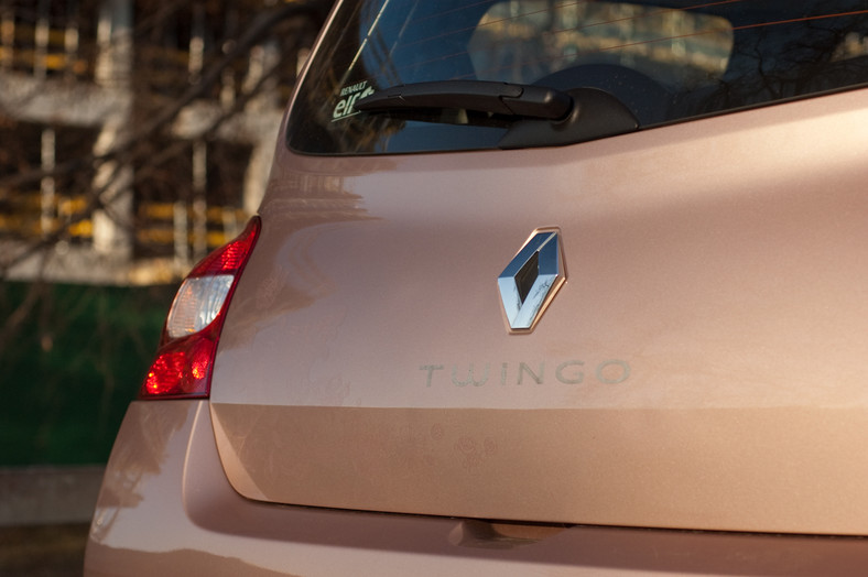 Renault Twingo Miss Sixty: różowa puderniczka