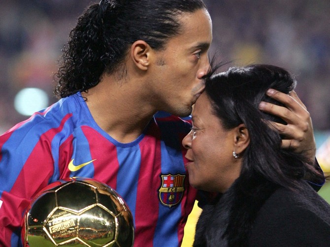 Ronaldinjo sa majkom