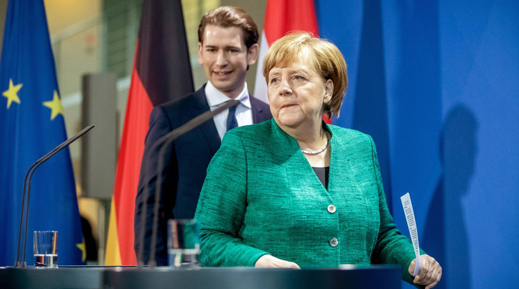 Merkel és Kurz találkozóján a menekültkérdés is szóba került / Fotó: AFP