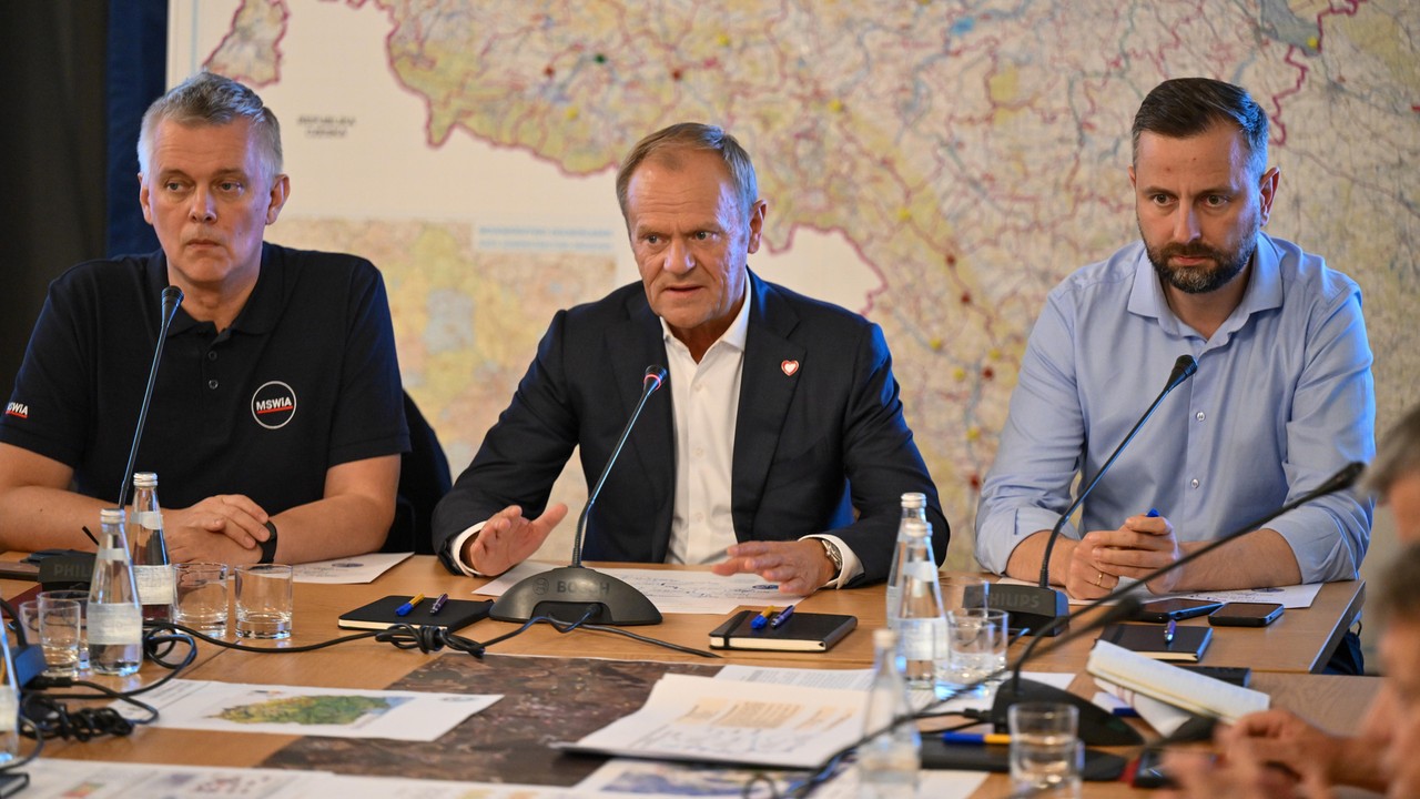Posiedzenie sztabu kryzysowego z Donaldem Tuskiem | 09.07