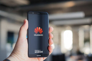 Sieć 5G utknęła w rządowych gabinetach. Operatorzy nie wiedzą, czy będzie wolno współpracować z Huaweiem