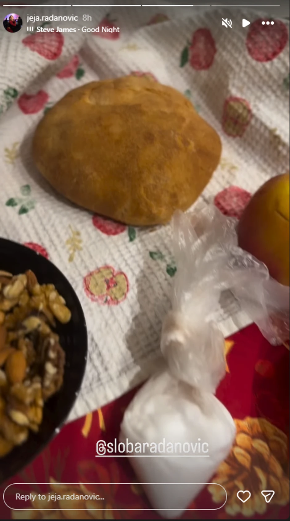 Jelena ovako priprema trpezu za badnji dan