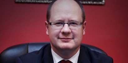 Adamowicz bez żony. Jak on sobie poradzi?