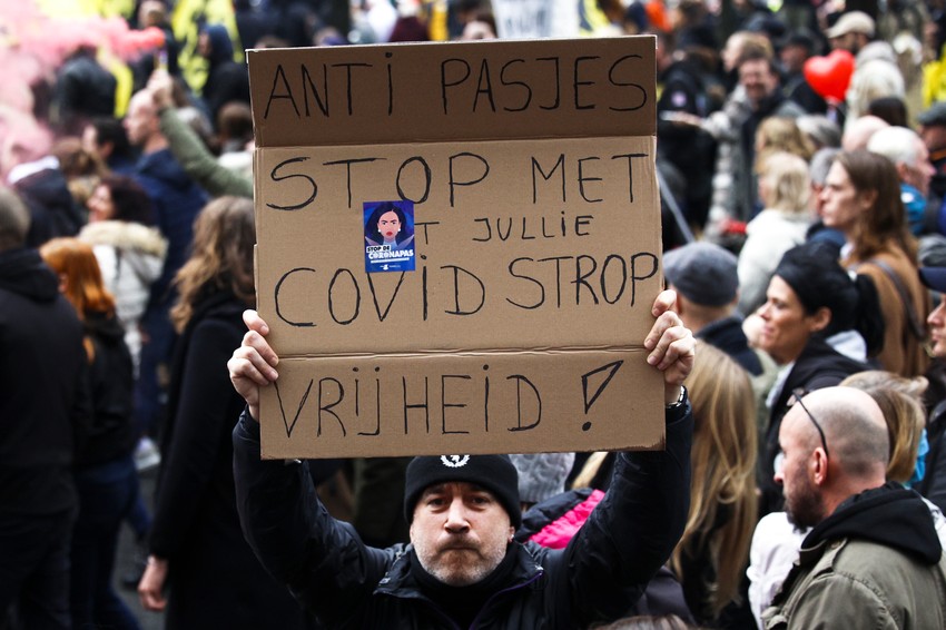 Protest u Briselu, Belgija, zbog kovid restrikcija