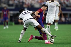 Barcelona rozbiła Real Madryt. 20-latek przyćmił Roberta Lewandowskiego [WIDEO]