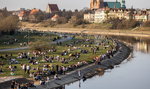 Szokujące sceny w Poznaniu. Szczyt pandemii, a oni...