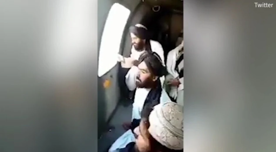 Talibani lete helikopterom