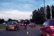 Kierowca-pirat w BMW - rajdowa jazda ulicami Warszawy [WIDEO]