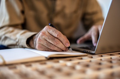 Waloryzacja emerytur. Decydujący czas dla rządu: wyższym o połowę wskaźnikiem 8,55% czy zapisanym w budżecie 5,82%