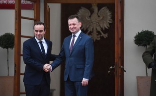 Satelity obserwacyjne dla wojska. Ministrowie obrony Polski i Francji zatwierdzili umowę