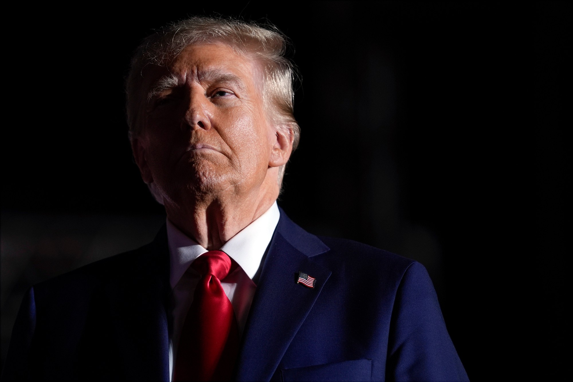 Donald Trump vystúpil pred voličov na ďalšom predvolebnom stretnutí.