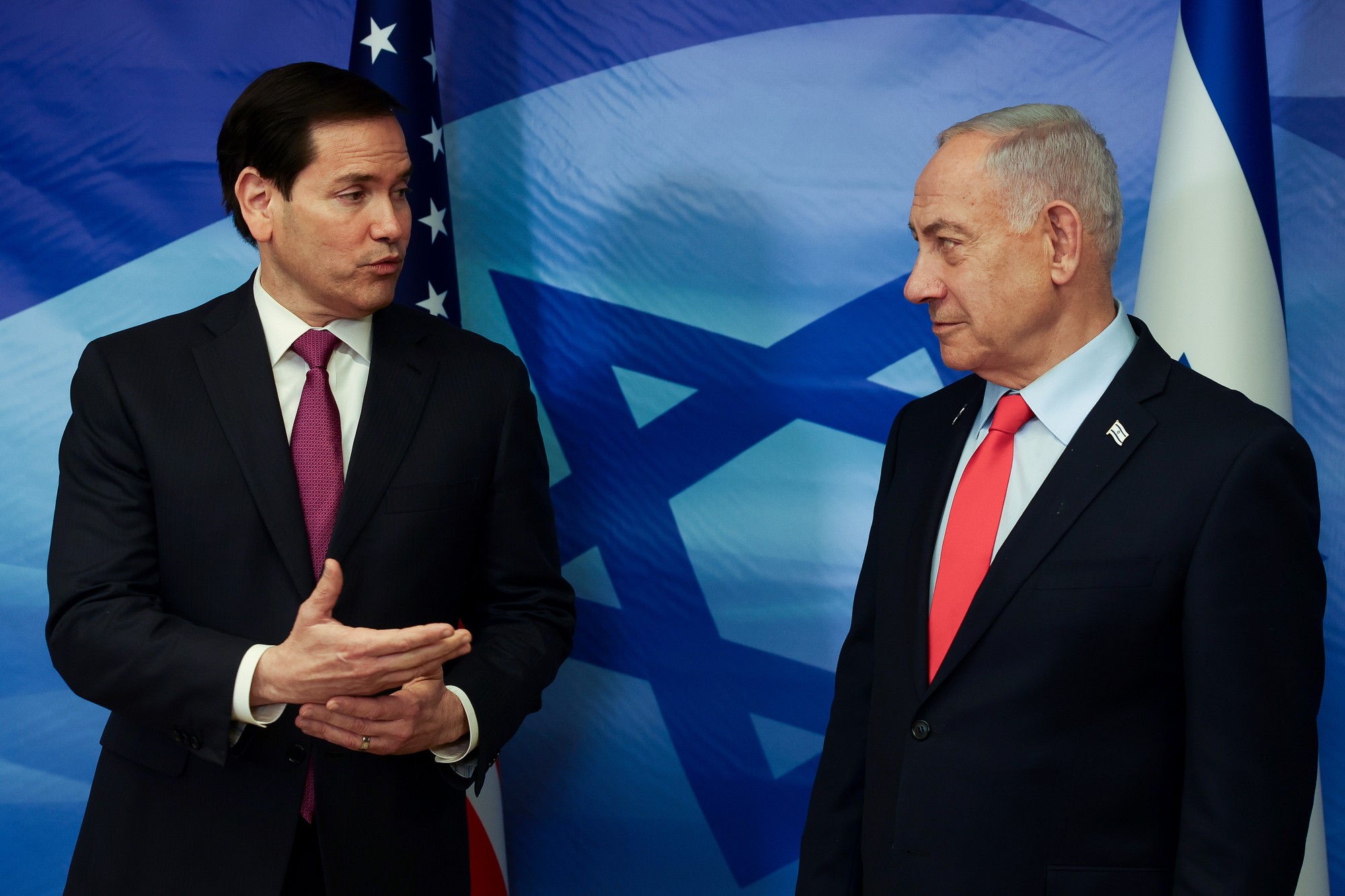 Minister zahraničných vecí USA Marco Rubio s izraelským premiérom Benjaminom Netanjahuom v Jeruzaleme.