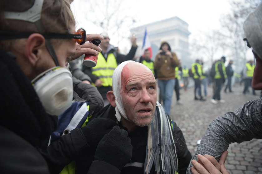Zamieszki w centrum Paryża. Policja użyła gazu
