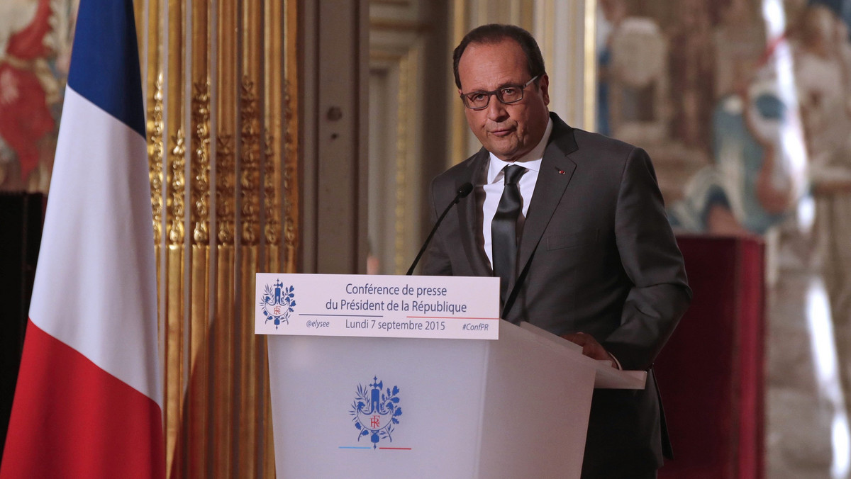 Francja rozpocznie misje zwiadowcze nad Syrią i rozważa naloty na pozycja bojowników Państwa Islamskiego (IS) w tym kraju - oświadczył prezydent Francois Hollande na organizowanej co pół roku konferencji prasowej.