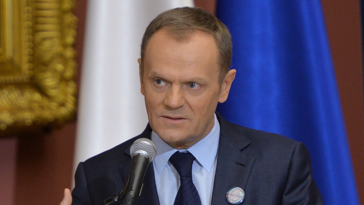 Premier Donald Tusk zapowiedział, że w połowie przyszłego tygodnia powinna zapaść decyzja, kto zastąpi Jacka Protasiewicza na stanowisku szefa kampanii wyborczej PO do europarlamentu. Decyzja ma związek z incydentem z udziałem europosła na lotnisku we Frankfurcie.