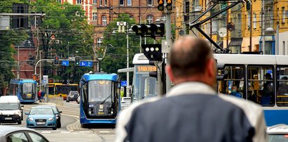 MPK za darmo. Kto może jeździć we Wrocławiu bez biletu