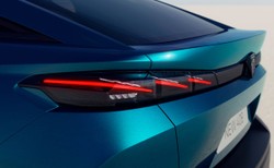 Peugeot 408 sensacją. Francuzi złamali schemat