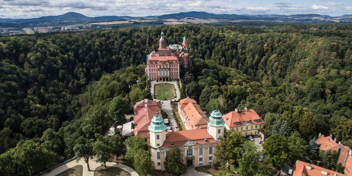 Czy w okolicach Wałbrzycha ukryta jest jasknia nazistów?