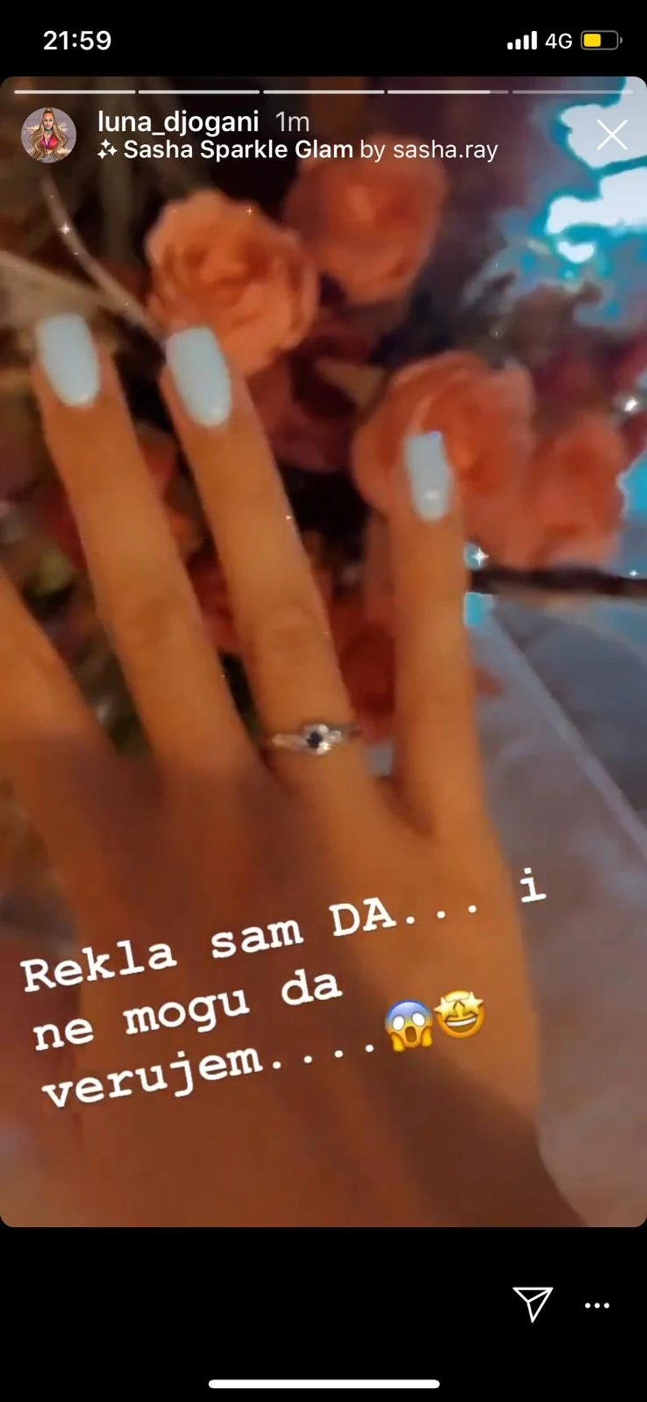 Luna Đogani pokazala verenički prsten