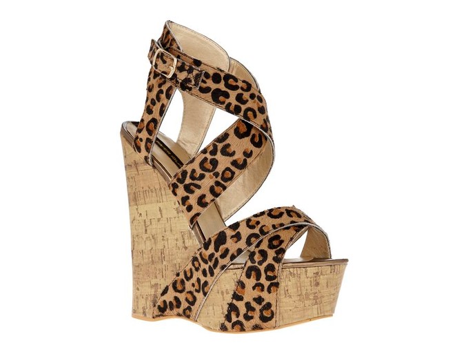 Buty na platformie River Island z kolekcji 70's retro. Wiosna-lato 2011