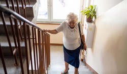 Rusza rewolucyjny program dla seniorów. Dostaną mieszkanie dostosowane do swoich potrzeb