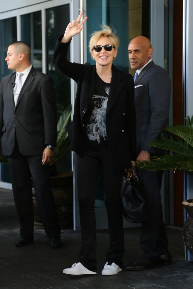 Sharon Stone na lotnisku