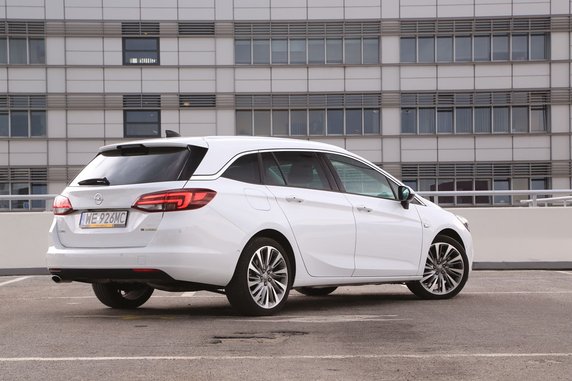 Opel Astra Sports Tourer 1.6 CDTI - czy to najlepsze kombi w klasie?