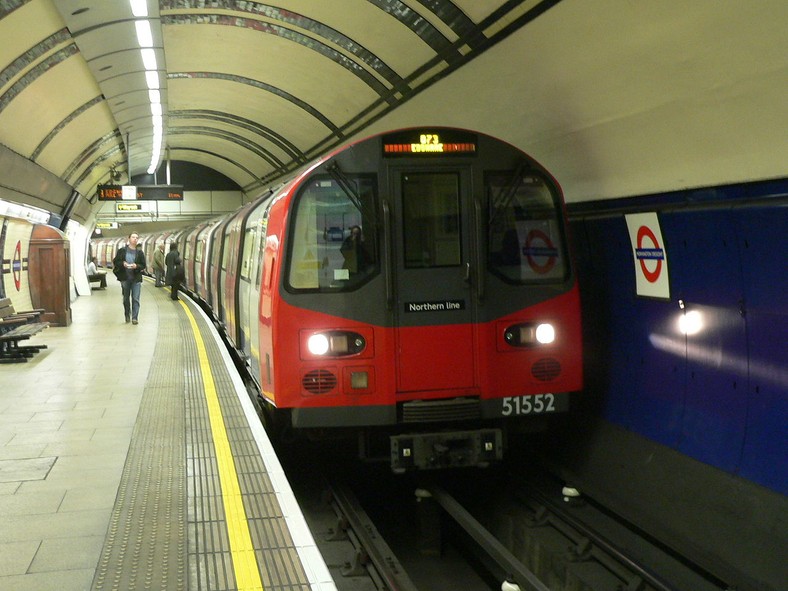 London Underground - pierwsze metro świata