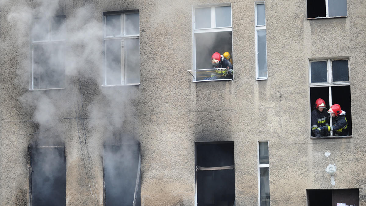 Pożar przy ul. Jaracza w Szczecinie. Nie żyje jedna osoba