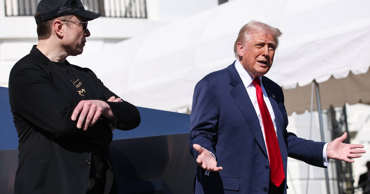 Perspektywa lotu na Marsa właśnie się oddala? Tą decyzją Donald Trump nadepnąłby Elonowi Muskowi na odcisk