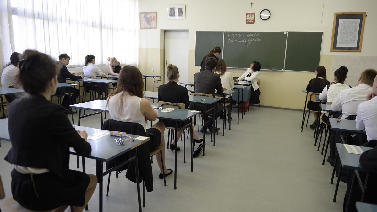 Szkoła uczniowie edukacja oświata matura nauka klasa