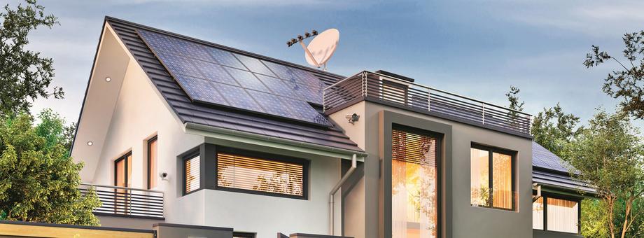 Polacy chętnie instalują panele fotowoltaiczne na dachach domów jednorodzinnych. Do końca roku takich instalacji może być nawet milion