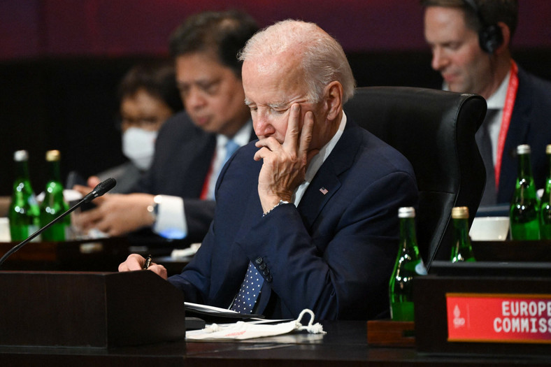 Prezydent USA Joe Biden uczestniczący w wydarzeniu dotyczącym partnerstwa na rzecz globalnej infrastruktury i inwestycji na marginesie szczytu G20 w Nusa Dua, 15 listopada 2022 r.