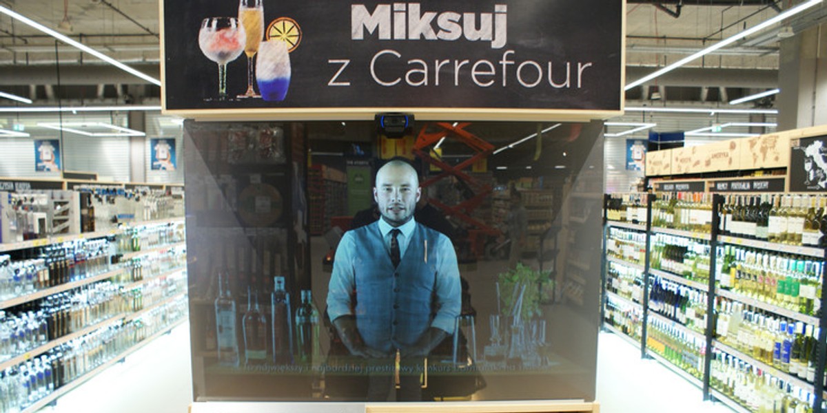 Elektroniczny barman to jedna z nowinek zastosowana w sklepie Carrefour