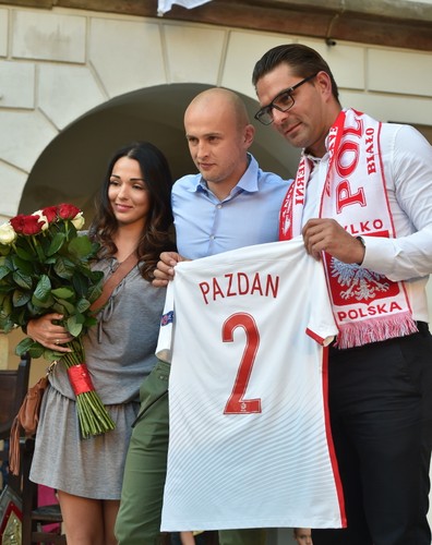 Michał Pazdan na Zamku Królewskim. Tak dziękowano mu za grę na Euro 2016
