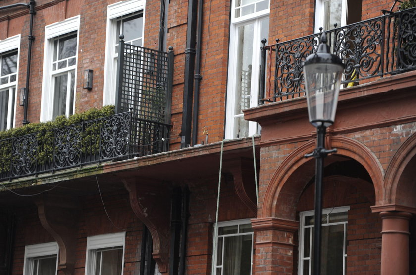 Remontowany apartamentowiec w Londynie