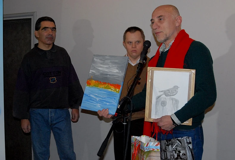 Peter i Boris sa likovnim kritičarem Miletom Tasićem