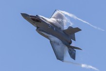 Polska w elitarnym gronie. Nowe supermyśliwce przylecą lada chwila