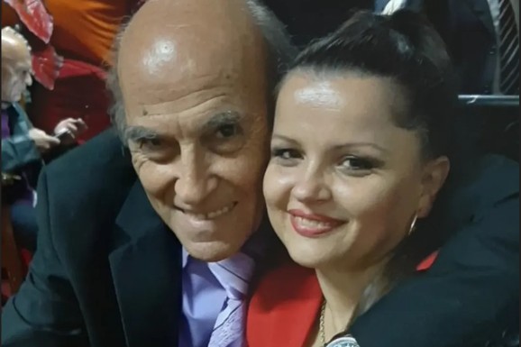 "MI SMO 15 GODINA U BRAKU" Najstariji srpski pevač (88) uživa sa 41 godinu mlađom pevačicom, sad izneli istinu o njihovom odnosu