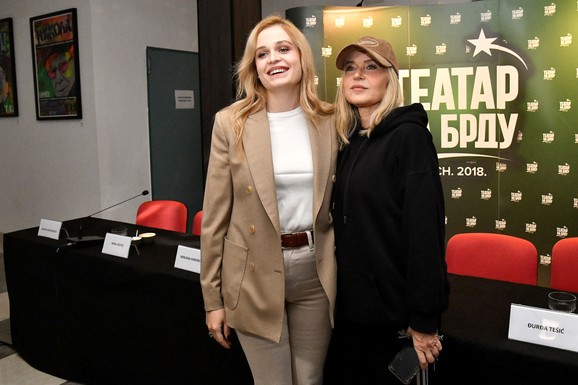 "ONA JE U RUSIJI, NE MEŠAM SE U NJENE ODLUKE" Oglasio se otac Mine Sovtić nakon vesti da se razvela: "Neka rade kako misle da treba"