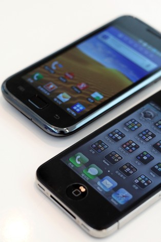 Apple pozwał Samsunga o skopiowanie iPhone'a i iPada