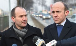 Posłowie PO i Nowoczesnej zapowiadają pomoc kierowcy fiata seicento. 'To sprawa dziwna, wydano na młodego człowieka wyrok'