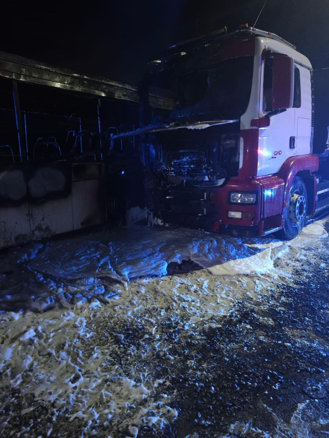 HaZZ: Požiar autobusu v Sadoch nad Torysou spôsobil škodu za 230 000 eur.