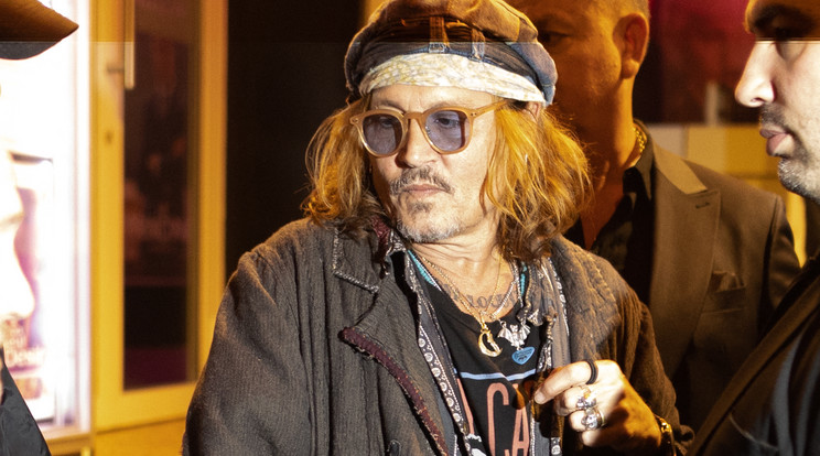 Két lemondott buli után Johnny Deppék újra színpadra álltak / Fotó: Northfoto