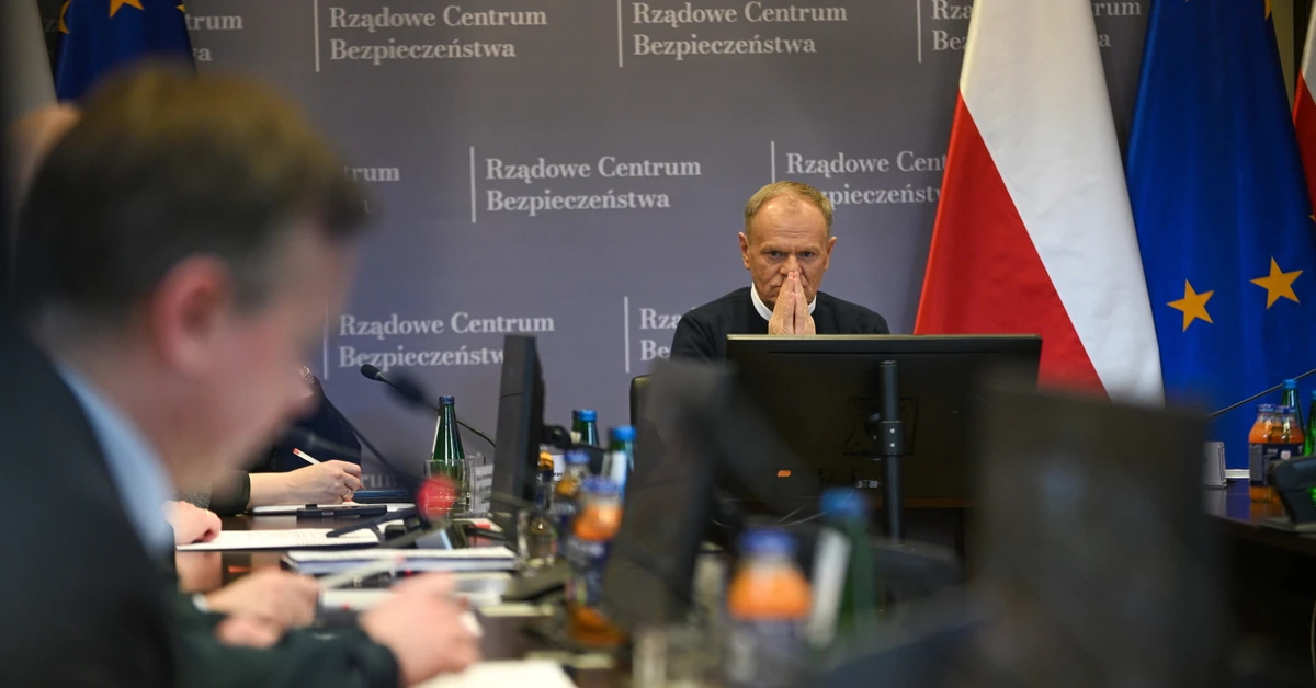 Premier o ataku zimy: Musimy przyjmować warianty pesymistyczne